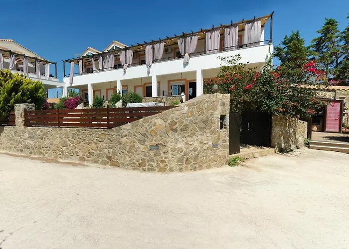 Dimitra's Maisonette At Rafaella